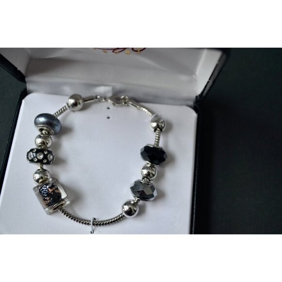 Glitzy Rockz Silver Beaded Bracelet New - Picture 3 of 3